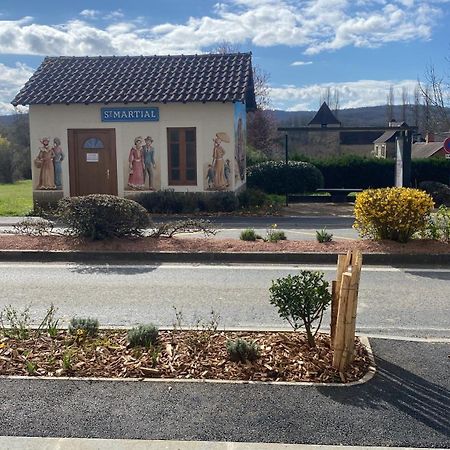 Saint-Martial-d'Albarede Ancien Relais De Poste The Old Post Office B&B 외부 사진