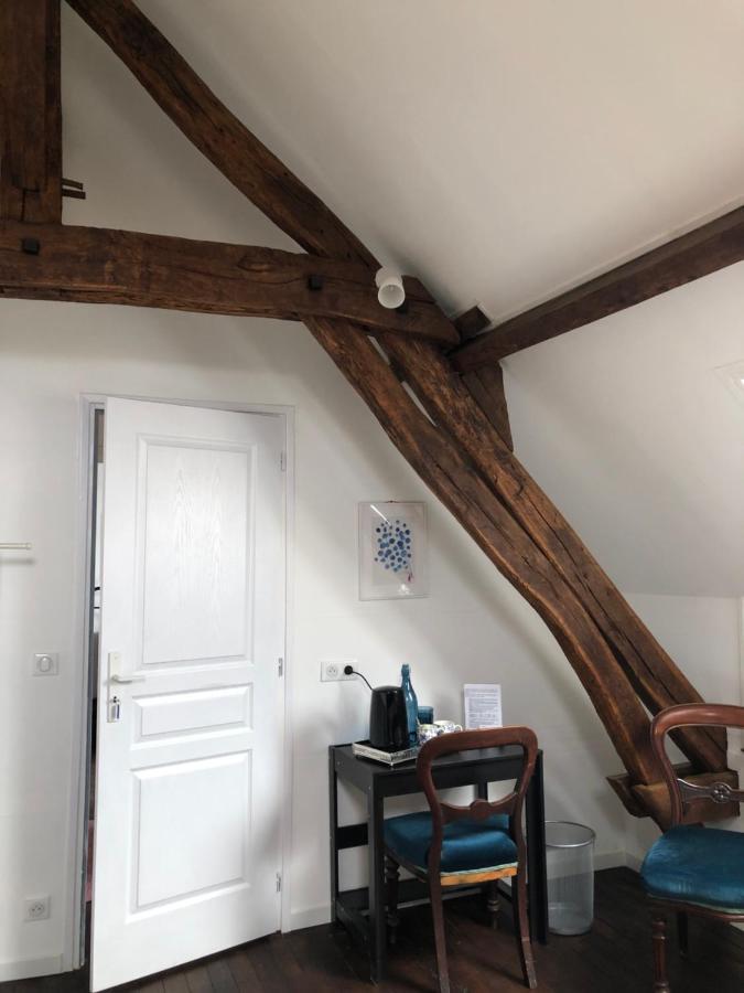 Saint-Martial-d'Albarede Ancien Relais De Poste The Old Post Office B&B 외부 사진