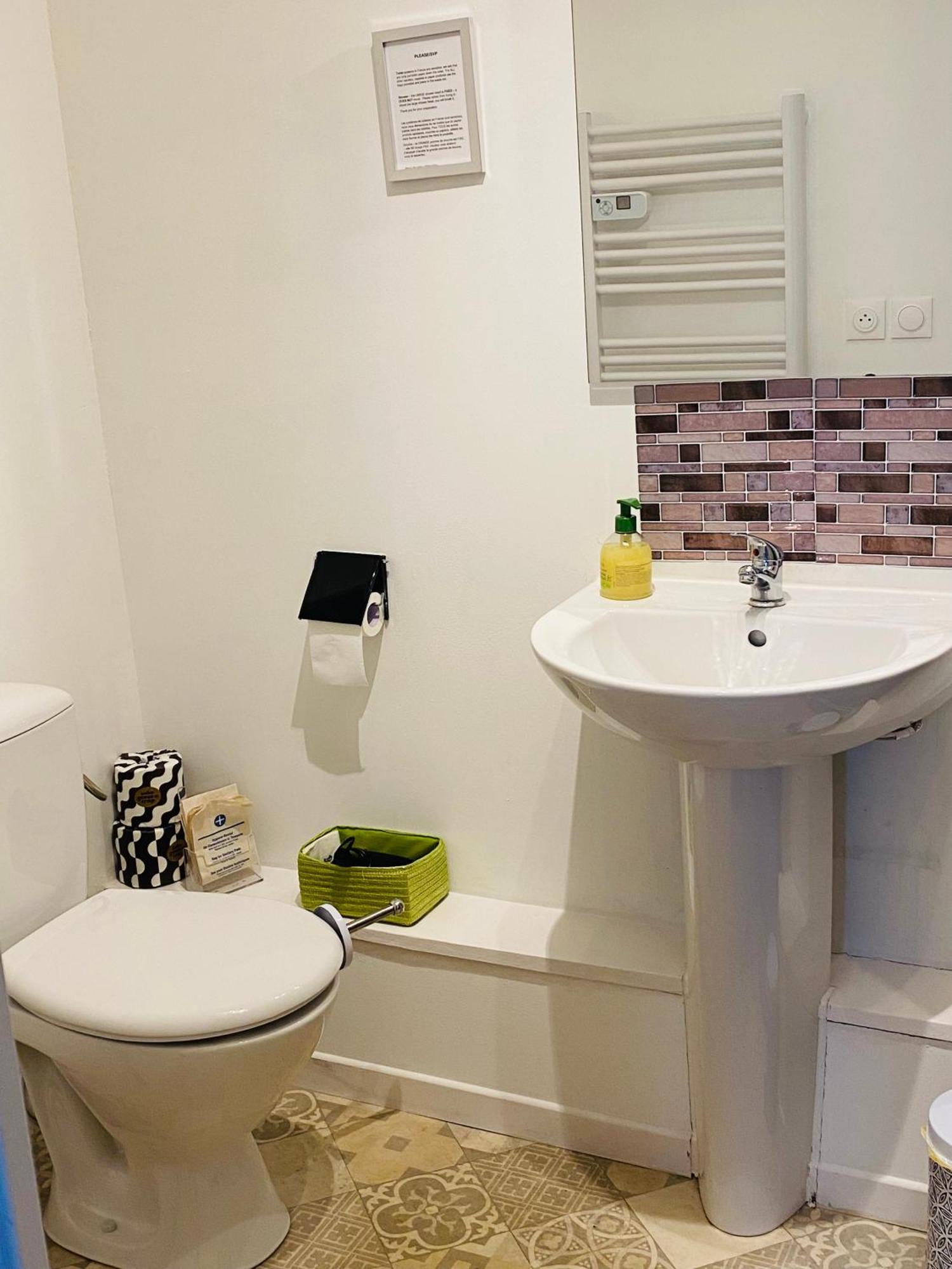 Saint-Martial-d'Albarede Ancien Relais De Poste The Old Post Office B&B 외부 사진
