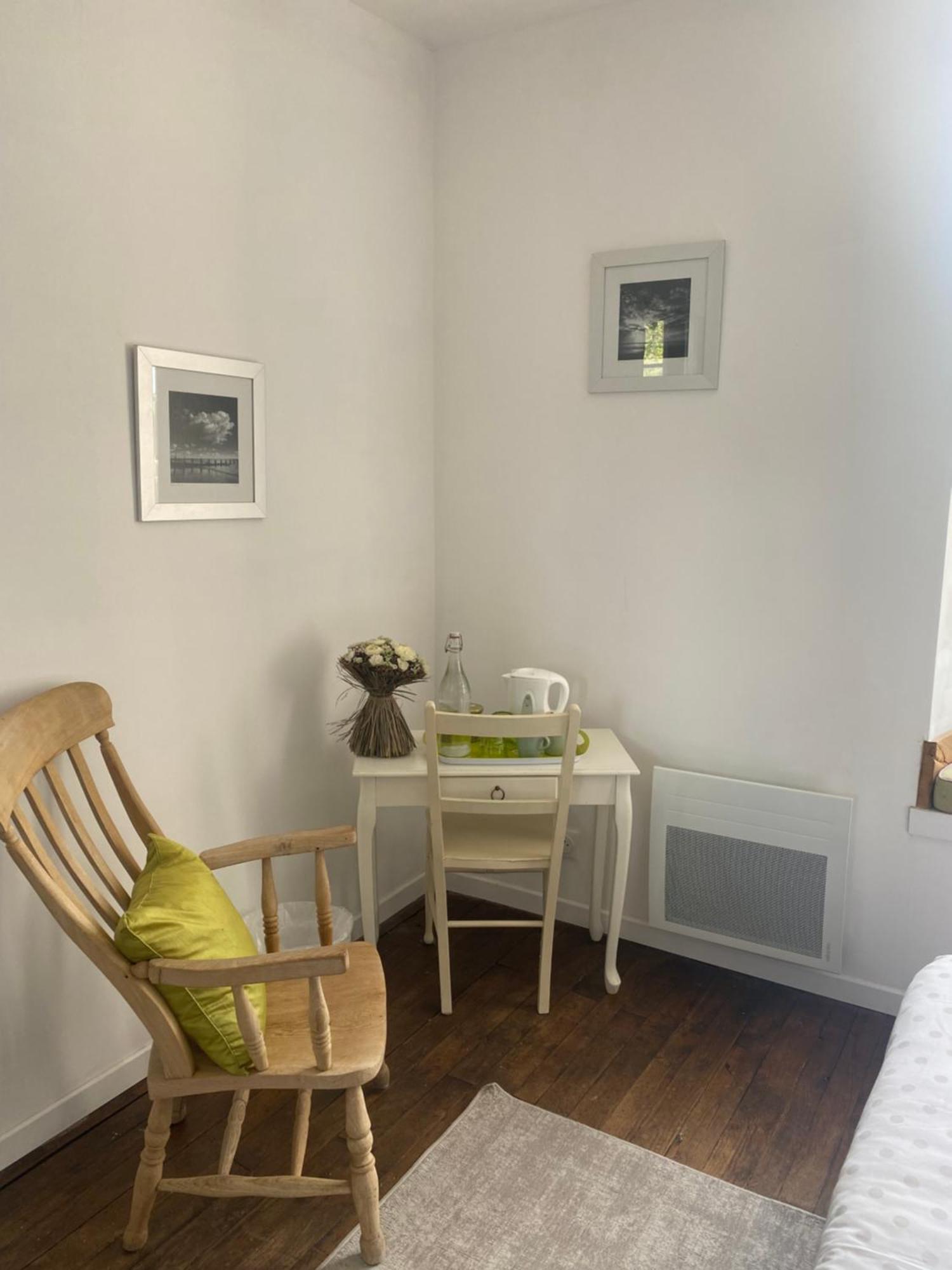 Saint-Martial-d'Albarede Ancien Relais De Poste The Old Post Office B&B 외부 사진