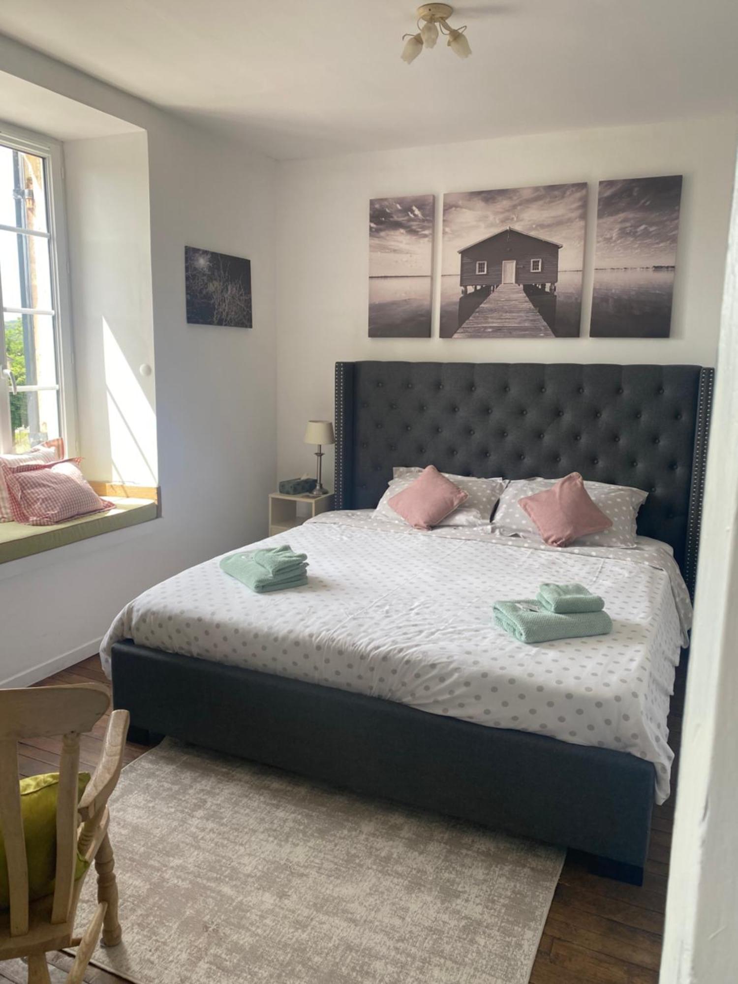 Saint-Martial-d'Albarede Ancien Relais De Poste The Old Post Office B&B 외부 사진