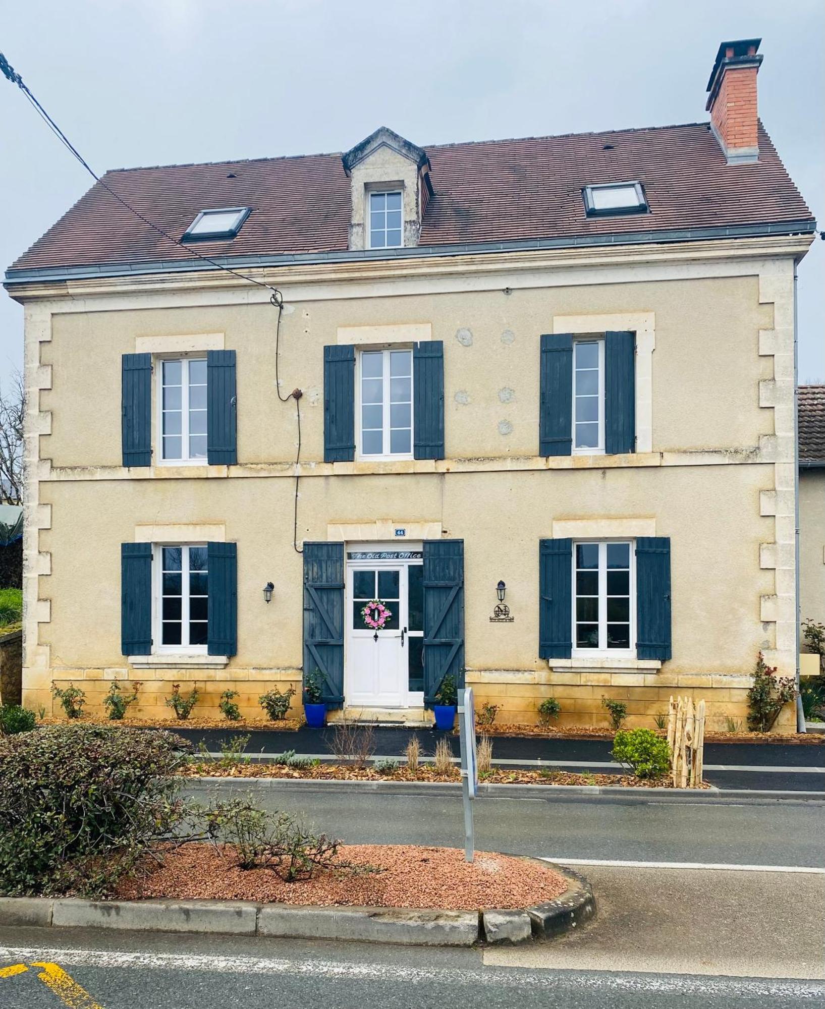 Saint-Martial-d'Albarede Ancien Relais De Poste The Old Post Office B&B 외부 사진